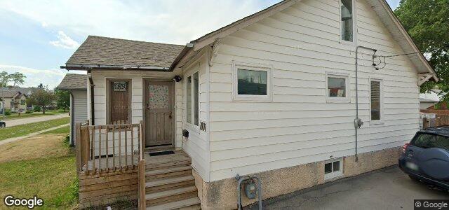Larawan ng 1001 Kelsey Avenue sa Winnipeg, Manitoba