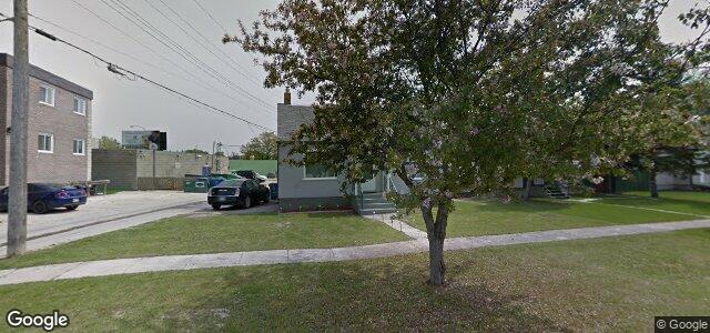 Larawan ng 1002 Kelsey Avenue sa Winnipeg, Manitoba