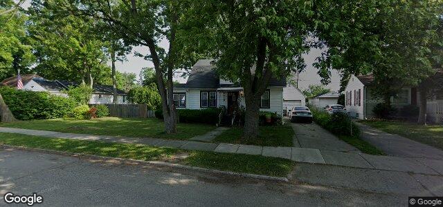 Larawan ng 1004 Boston Avenue sa Winnipeg, Manitoba