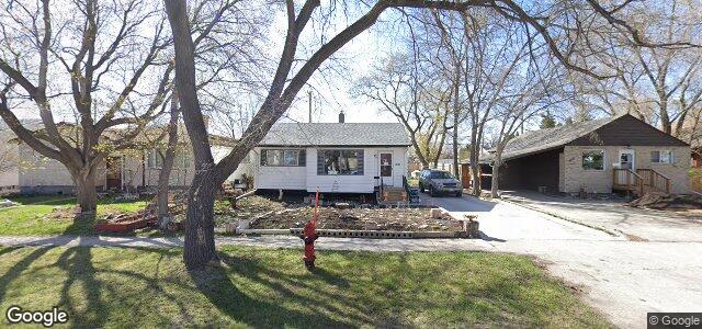 Larawan ng 1008 Waller Avenue sa Winnipeg, Manitoba