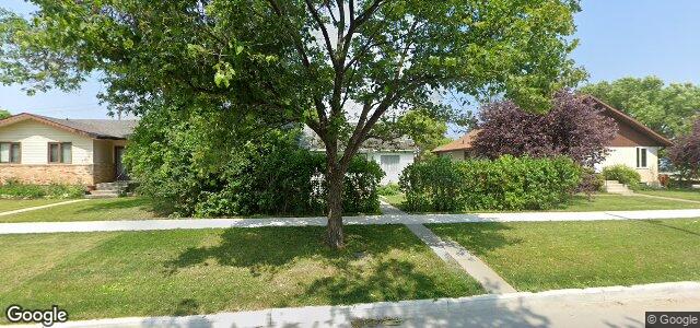 Larawan ng 1009 Manahan Avenue sa Winnipeg, Manitoba