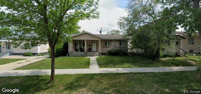 Larawan ng 1018 Dumas Avenue sa Winnipeg, Manitoba