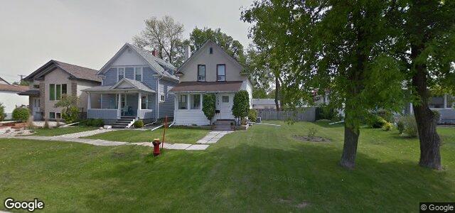 Larawan ng 1020 Kelsey Avenue sa Winnipeg, Manitoba