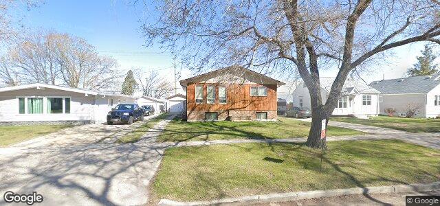 Larawan ng 1021 Waller Avenue sa Winnipeg, Manitoba