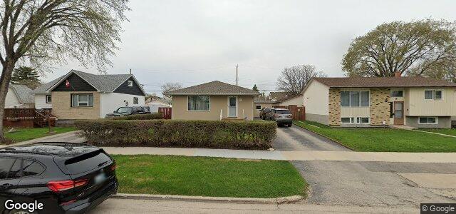 Larawan ng 1033 Boston Avenue sa Winnipeg, Manitoba