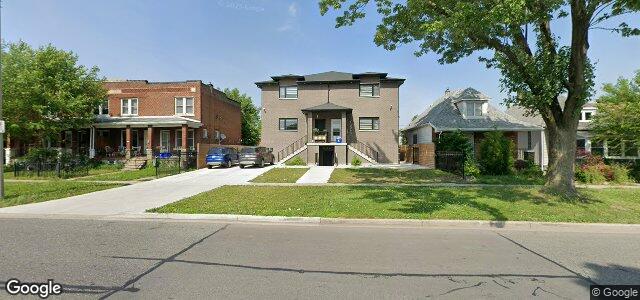 Larawan ng 1044 Howard Avenue sa Winnipeg, Manitoba