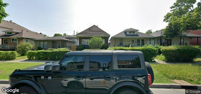 Larawan ng 1047 Howard Avenue sa Winnipeg, Manitoba