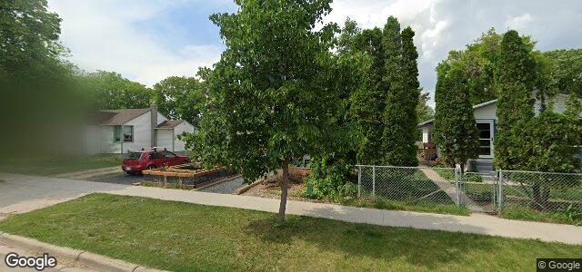 Larawan ng 1061 Dumas Avenue sa Winnipeg, Manitoba