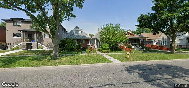 Larawan ng 1062 Howard Avenue sa Winnipeg, Manitoba