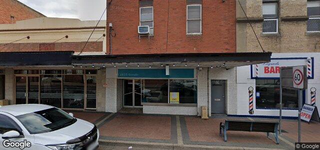 Larawan ng 11 Vincent Street sa Winnipeg, Manitoba