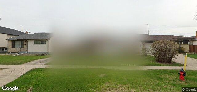 Larawan ng 1208 Waller Avenue sa Winnipeg, Manitoba