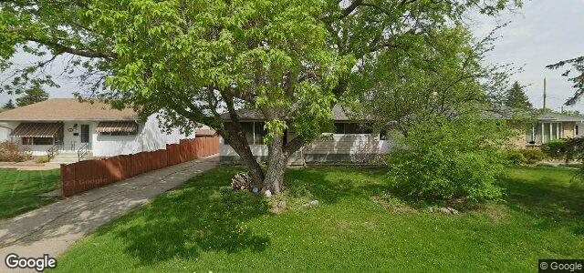 Photo of 137 Marshall Crescent in Winnipeg, Manitoba