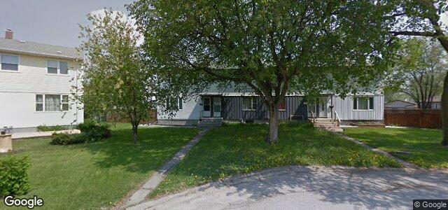 Larawan ng 32 Rampart Bay sa Winnipeg, Manitoba