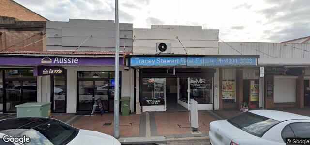 Larawan ng 35 Vincent Street sa Winnipeg, Manitoba