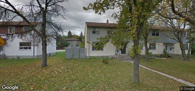 Larawan ng 7 Dickson Crescent sa Winnipeg, Manitoba