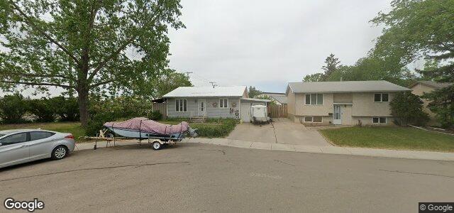 Photo of 72 Marshall Crescent in Winnipeg, Manitoba