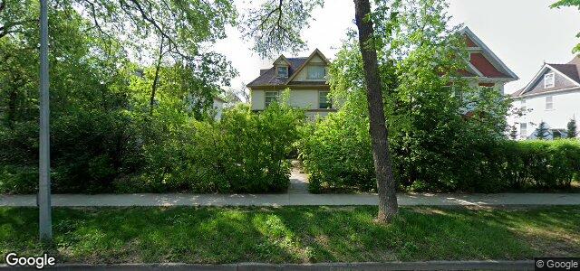 Larawan ng 492 Wardlaw Avenue sa Winnipeg, Manitoba