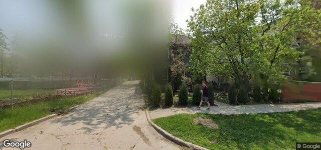 Larawan ng 496 Mcmillan Avenue sa Winnipeg, Manitoba