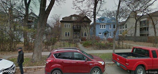 Larawan ng 587 Stradbrook Avenue sa Winnipeg, Manitoba