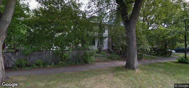 Photo of 616 Mcmillan Avenue in Winnipeg, Manitoba