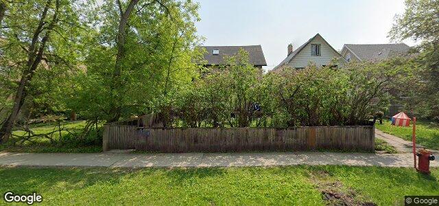 Larawan ng 700 Mcmillan Avenue sa Winnipeg, Manitoba