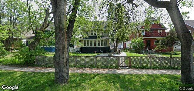Larawan ng 708 Mcmillan Avenue sa Winnipeg, Manitoba