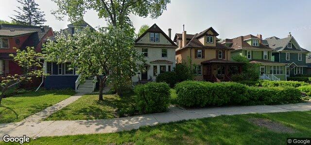 Photo of 820 Dorchester Avenue in Winnipeg, Manitoba