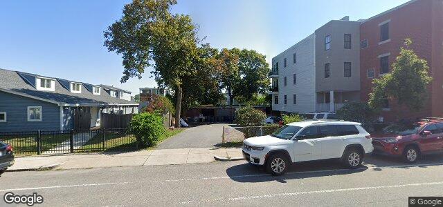 Photo of 826 Dorchester Avenue in Winnipeg, Manitoba