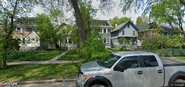 Larawan ng 831 Mcmillan Avenue sa Winnipeg, Manitoba