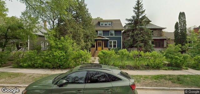 Larawan ng 844 Grosvenor Avenue sa Winnipeg, Manitoba