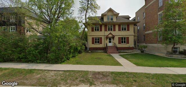 Larawan ng 904 Grosvenor Avenue sa Winnipeg, Manitoba