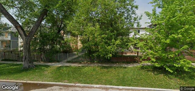 Larawan ng 909 Mcmillan Avenue sa Winnipeg, Manitoba