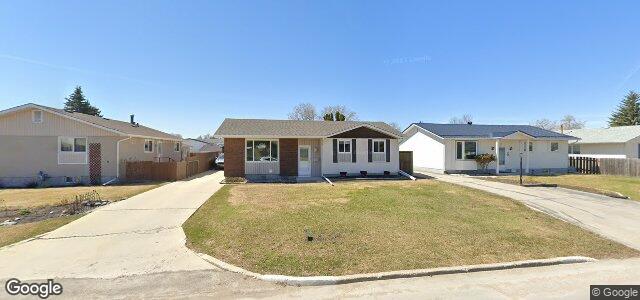 Larawan ng 10 Bramton Street sa Winnipeg, Manitoba