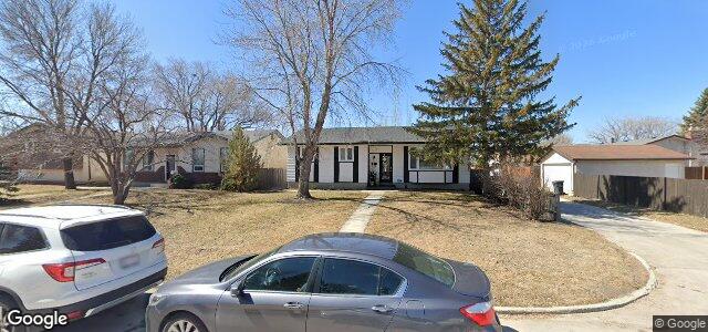 Larawan ng 10 Gascon Road sa Winnipeg, Manitoba