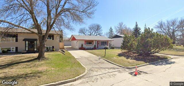 Larawan ng 10 Woodford Bay sa Winnipeg, Manitoba