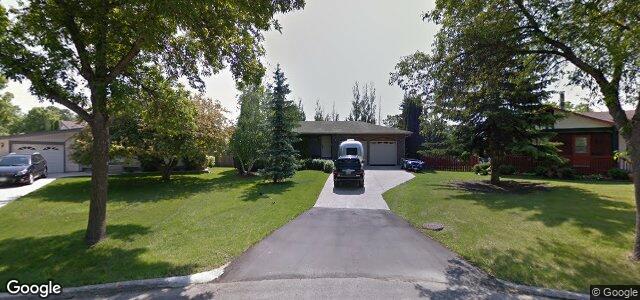 Larawan ng 100 Whitley Drive sa Winnipeg, Manitoba