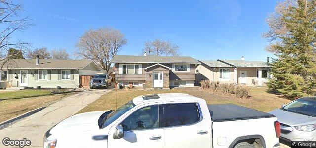 Larawan ng 118 Pembridge Bay sa Winnipeg, Manitoba