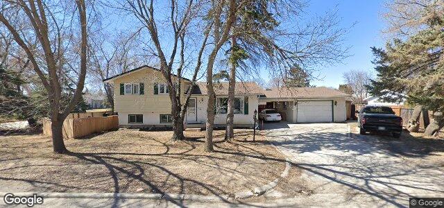 Larawan ng 140 Ashworth Street sa Winnipeg, Manitoba
