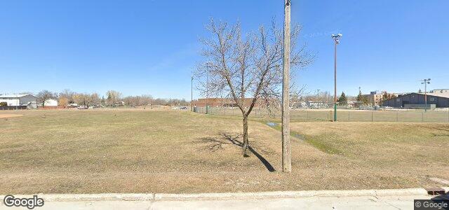Larawan ng 140 Forrester Avenue sa Winnipeg, Manitoba