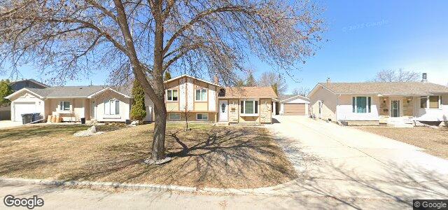 Larawan ng 15 Brixford Crescent sa Winnipeg, Manitoba