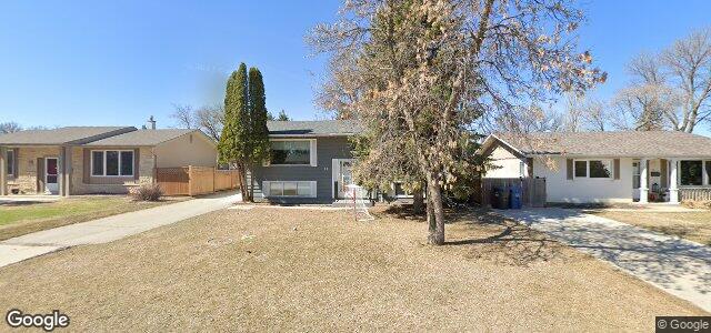 Larawan ng 19 Woodford Bay sa Winnipeg, Manitoba