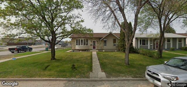 Larawan ng 201 Wales Avenue sa Winnipeg, Manitoba