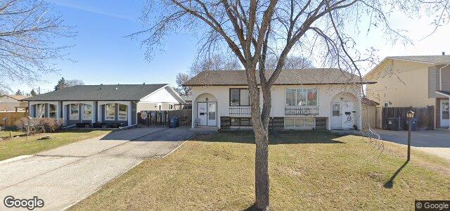 Larawan ng 208 Knightsbridge Drive sa Winnipeg, Manitoba