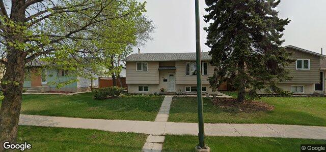 Photo of 208 Wales Avenue in Winnipeg, Manitoba