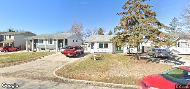 Larawan ng 245 Knightsbridge Drive sa Winnipeg, Manitoba