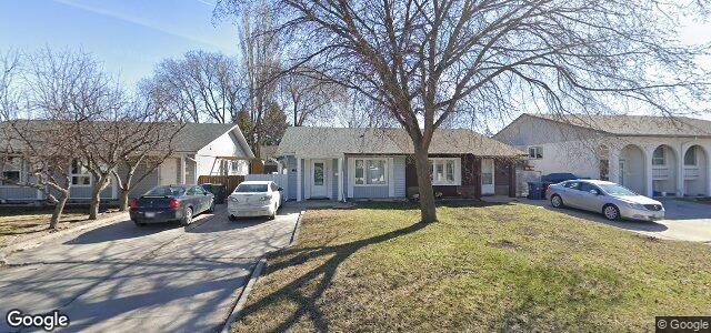 Larawan ng 250 Knightsbridge Drive sa Winnipeg, Manitoba