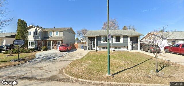 Larawan ng 251 Knightsbridge Drive sa Winnipeg, Manitoba