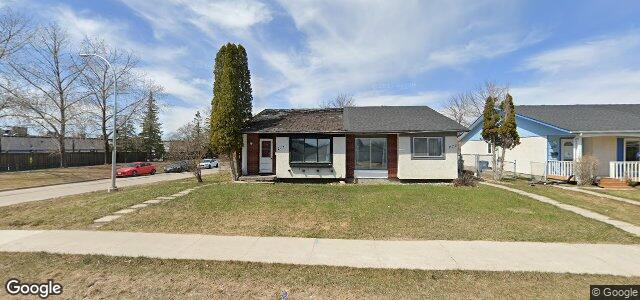 Larawan ng 275 Meadowood Drive sa Winnipeg, Manitoba