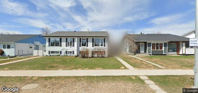 Larawan ng 289 Meadowood Drive sa Winnipeg, Manitoba