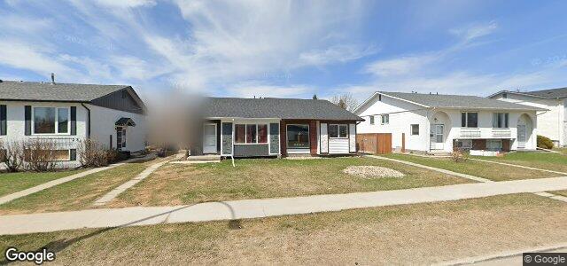 Larawan ng 295 Meadowood Drive sa Winnipeg, Manitoba